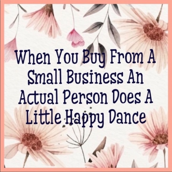 Closing closet. Make offers. - Picture 1 of 1